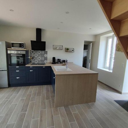 Maison De Campagne Avec Terrain Vallon-en-Sully Exteriör bild