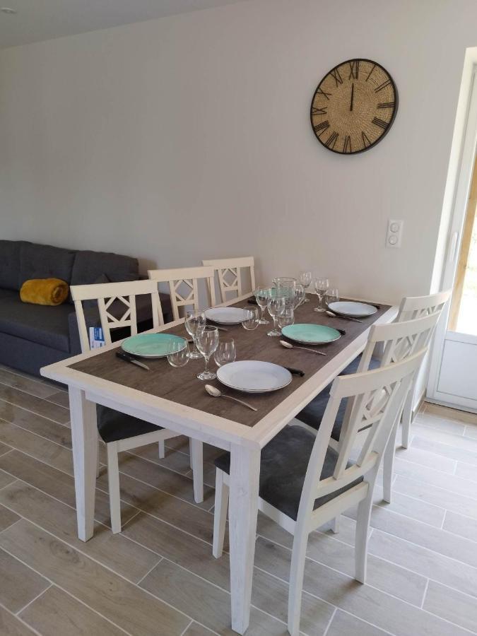 Maison De Campagne Avec Terrain Vallon-en-Sully Exteriör bild